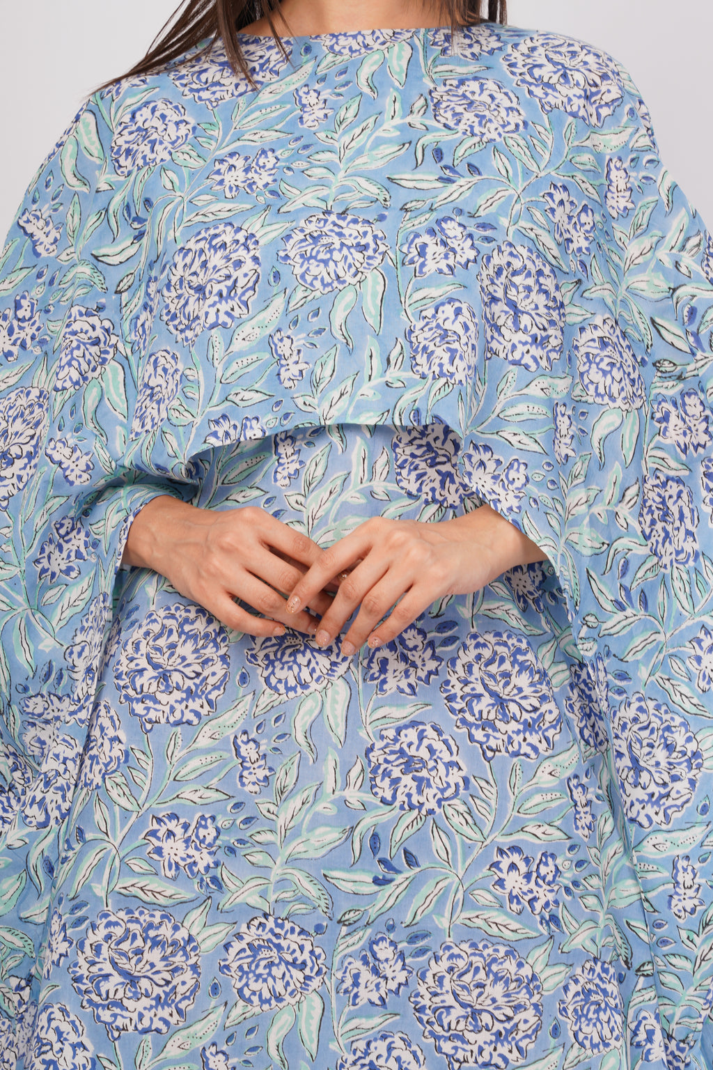 Robe Lucy