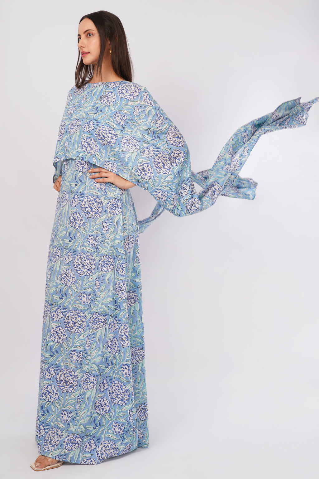 Robe Lucy